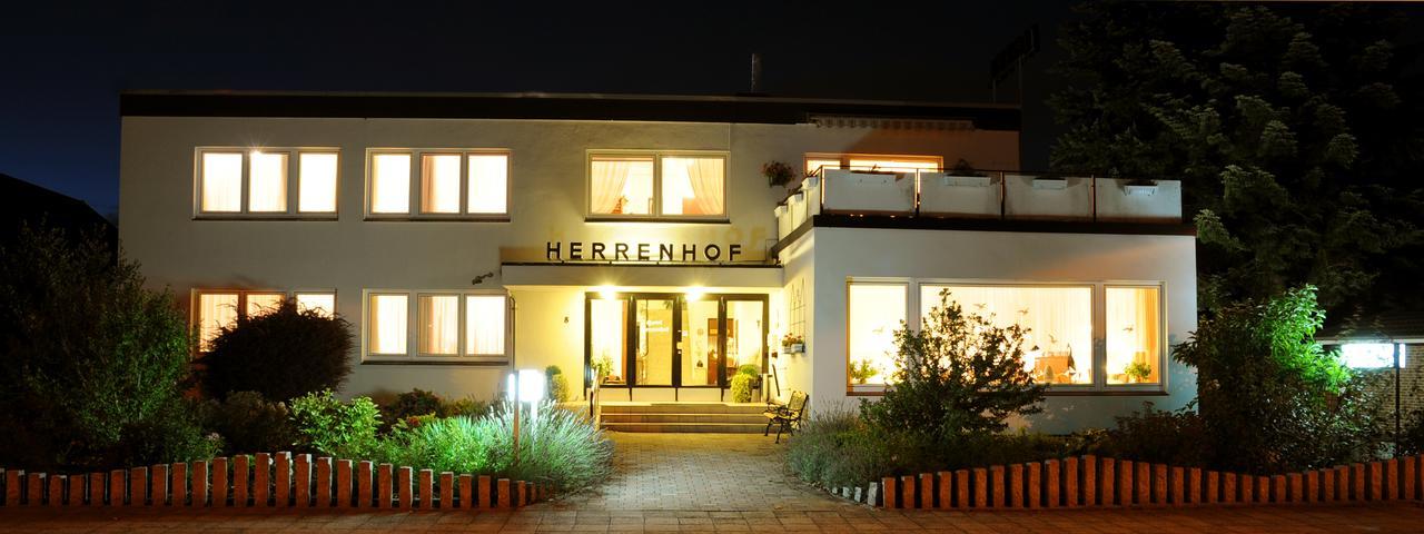 Hotel Herrenhof Lubeck Exterior photo